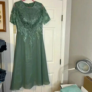 Evening dress NWT